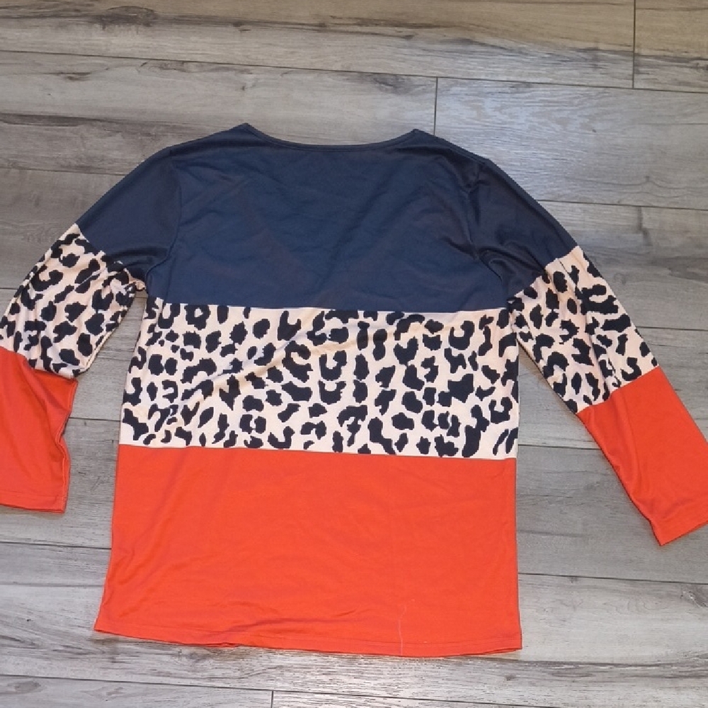 Color Block Leopard Print Top - Picture 5 of 5